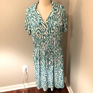 Valerie Bertinelli Teal and White dress